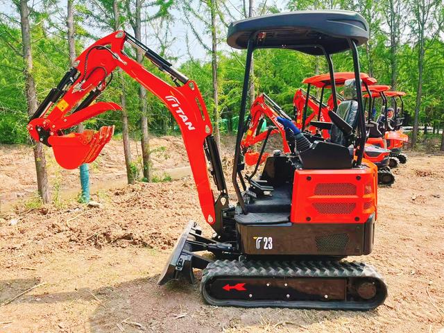 TITAN-EXC-T23-ROPS